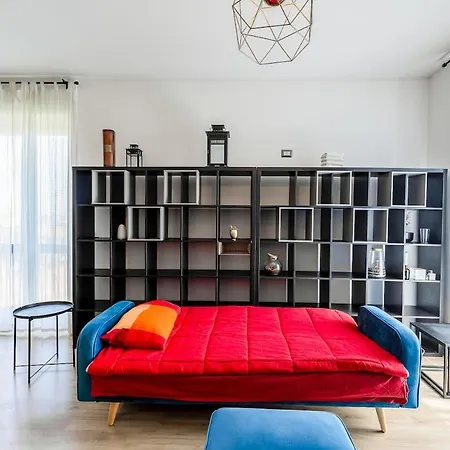 Apartamento Large With Private Balcony And Workspace