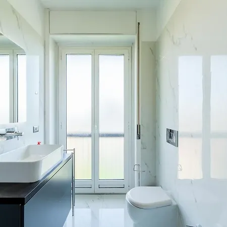 Apartamento Large With Private Balcony And Workspace Milão