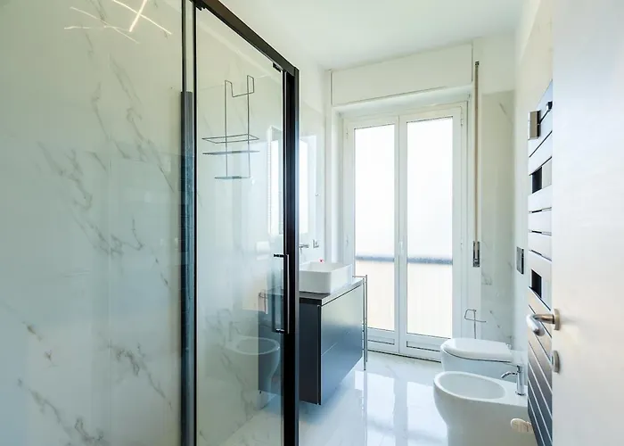 Large With Private Balcony And Workspace Apartment