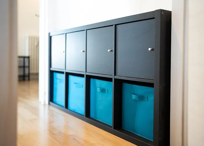 Large With Private Balcony And Workspace Apartment *